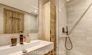 Penthouse moderne à vendre offrant de vues sur la mer et le lac d’Istán, situé juste au-dessus de la Golden Mile de Marbella 792317 