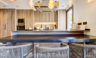 Penthouse moderne à vendre offrant de vues sur la mer et le lac d’Istán, situé juste au-dessus de la Golden Mile de Marbella 792325 