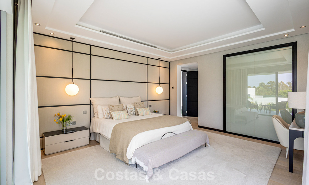 Villa design moderne clé en main à vendre à distance de marche de la plage et des commodités à Guadalmina Baja, Marbella 792358