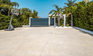 Villa design moderne clé en main à vendre à distance de marche de la plage et des commodités à Guadalmina Baja, Marbella 792374 