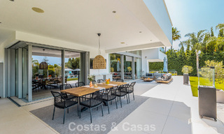 Villa design moderne clé en main à vendre à distance de marche de la plage et des commodités à Guadalmina Baja, Marbella 792376 