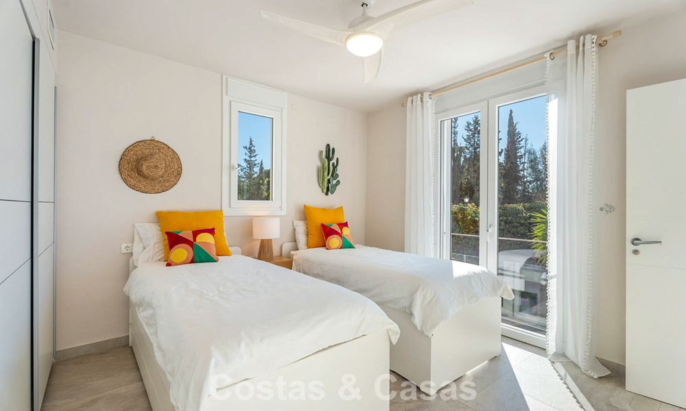 Magnifique villa de luxe rénovée avec une architecture andalouse intemporelle à vendre sur la côte est de Marbella 792398