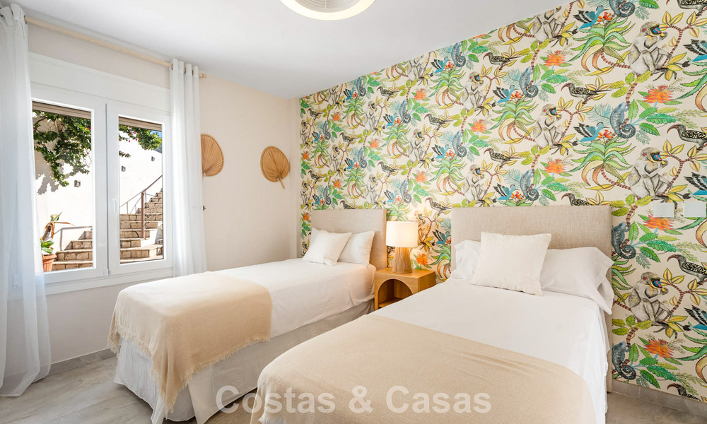 Magnifique villa de luxe rénovée avec une architecture andalouse intemporelle à vendre sur la côte est de Marbella 792437