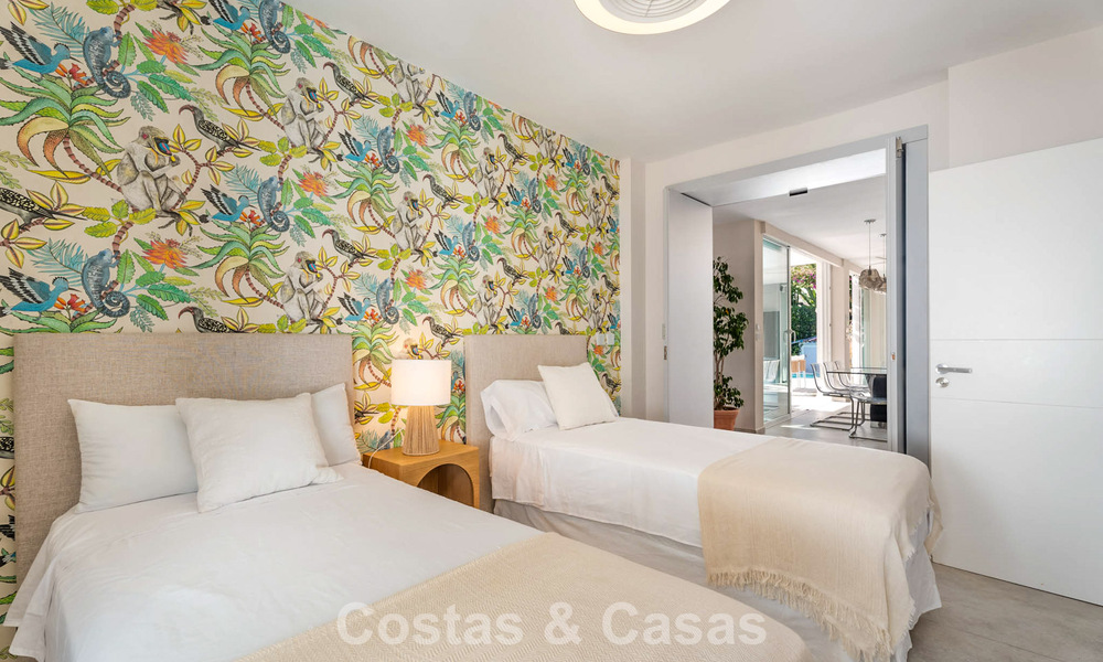 Magnifique villa de luxe rénovée avec une architecture andalouse intemporelle à vendre sur la côte est de Marbella 792438
