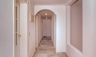 Appartement 4 chambres à vendre dans un complexe côtier très recherché sur la Nouvelle Golden Mile entre Marbella et Estepona 792484 