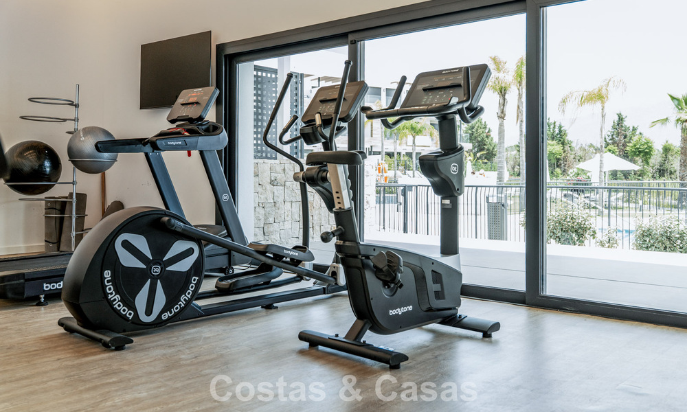 Penthouse moderne flambant neuf avec vaste solarium à vendre dans un complexe sécurisé à Benahavís - Marbella 792564