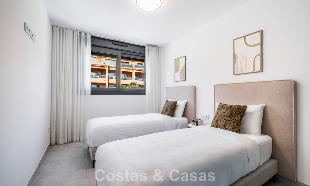 Penthouse moderne flambant neuf avec vaste solarium à vendre dans un complexe sécurisé à Benahavís - Marbella 792568