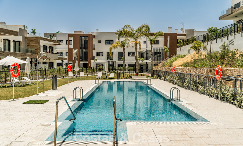 Penthouse moderne flambant neuf avec vaste solarium à vendre dans un complexe sécurisé à Benahavís - Marbella 792572