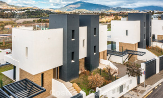 Maison de ville contemporaine neuve, prête à emménager à vendre sur la New Golden Mile entre Marbella et Estepona 792619 