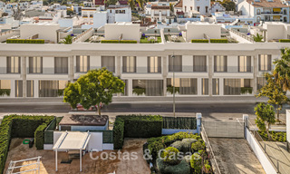 Maisons de ville modernes et élégantes au cœur de San Pedro Alcántara, Marbella 792803 