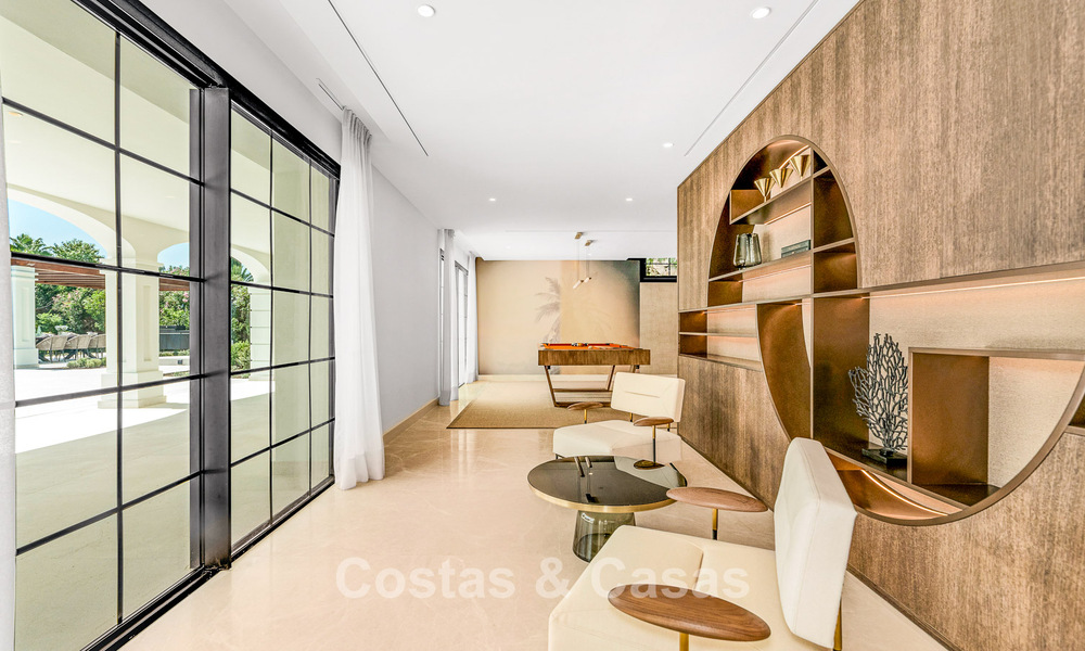 Villa luxueuse et intemporelle avec vue panoramique à vendre à Nueva Andalucía, Marbella 792898