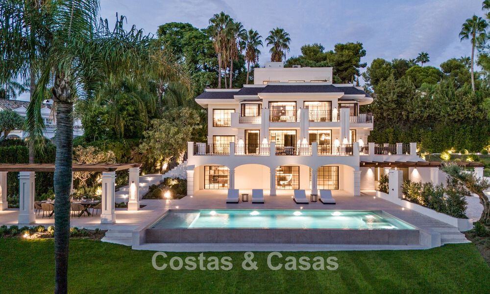 Villa luxueuse et intemporelle avec vue panoramique à vendre à Nueva Andalucía, Marbella 792911