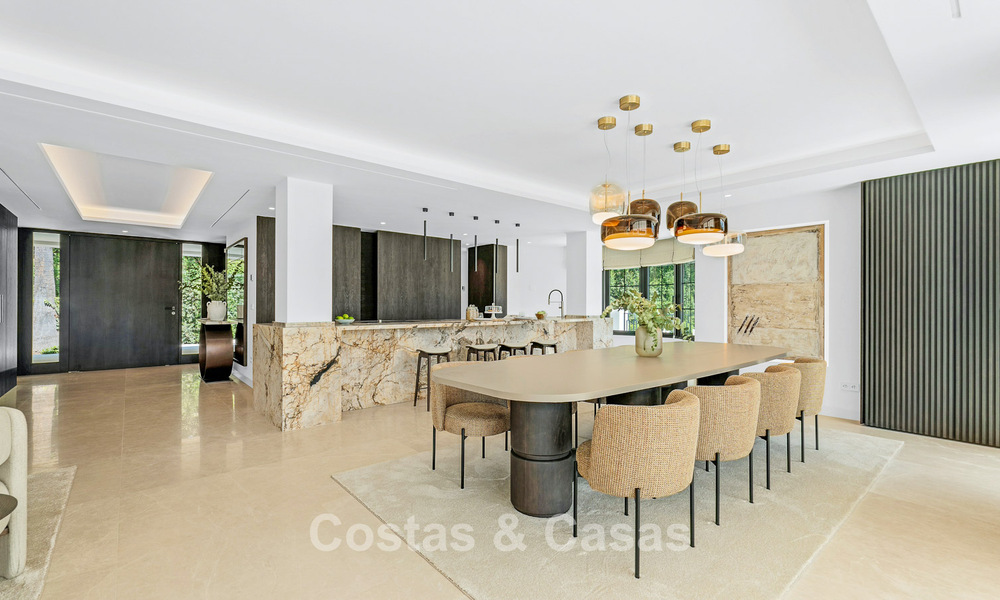 Villa luxueuse et intemporelle avec vue panoramique à vendre à Nueva Andalucía, Marbella 792923