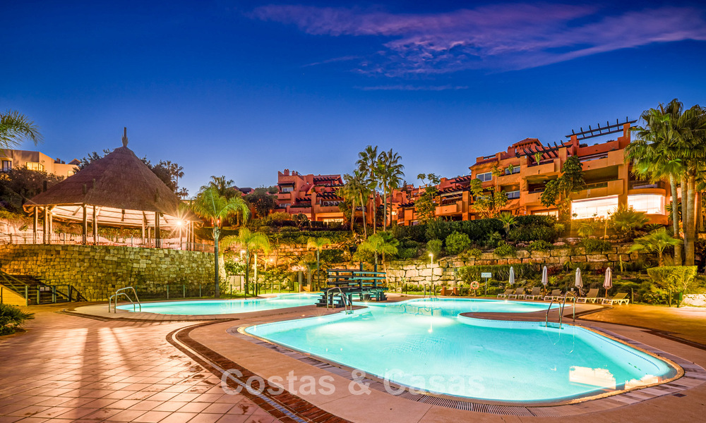 Superbe appartement de plain-pied avec 4 chambres à vendre à Nueva Andalucía, Marbella 792944