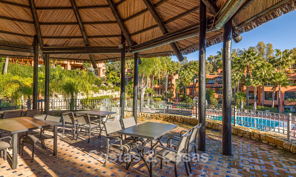 Superbe appartement de plain-pied avec 4 chambres à vendre à Nueva Andalucía, Marbella 792948