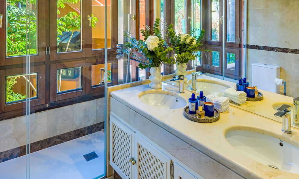 Superbe appartement de plain-pied avec 4 chambres à vendre à Nueva Andalucía, Marbella 792958