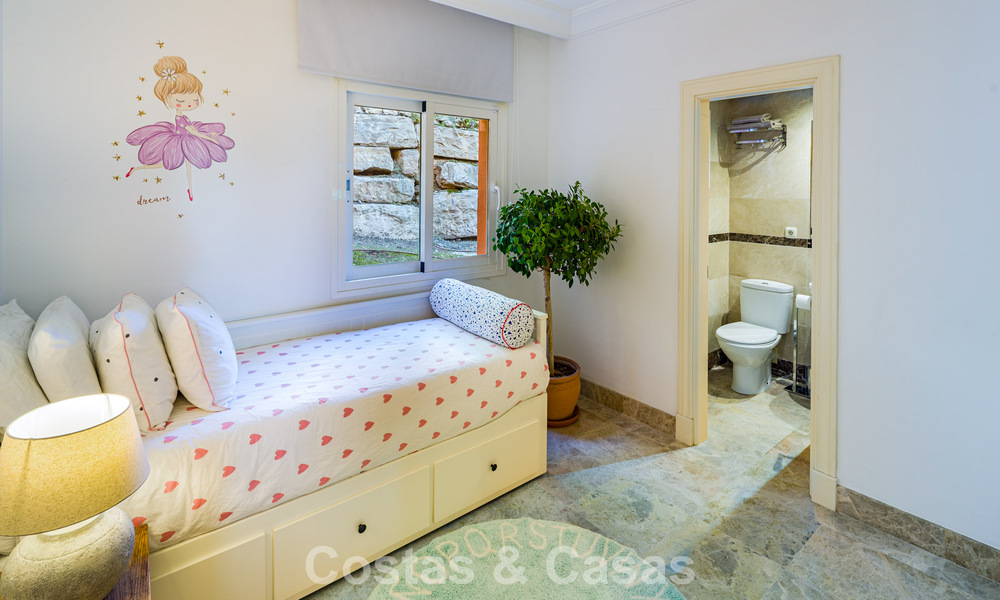 Superbe appartement de plain-pied avec 4 chambres à vendre à Nueva Andalucía, Marbella 792961