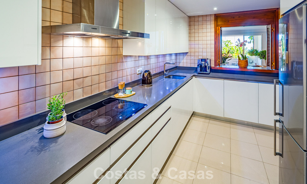 Superbe appartement de plain-pied avec 4 chambres à vendre à Nueva Andalucía, Marbella 792967