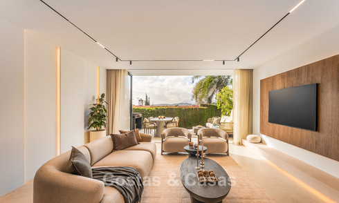 Maison de ville exclusive avec vues panoramiques à vendre dans la vallée du golf de Nueva Andalucía, Marbella 793270