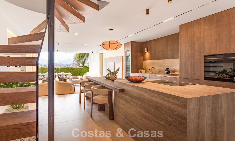 Maison de ville exclusive avec vues panoramiques à vendre dans la vallée du golf de Nueva Andalucía, Marbella 793271