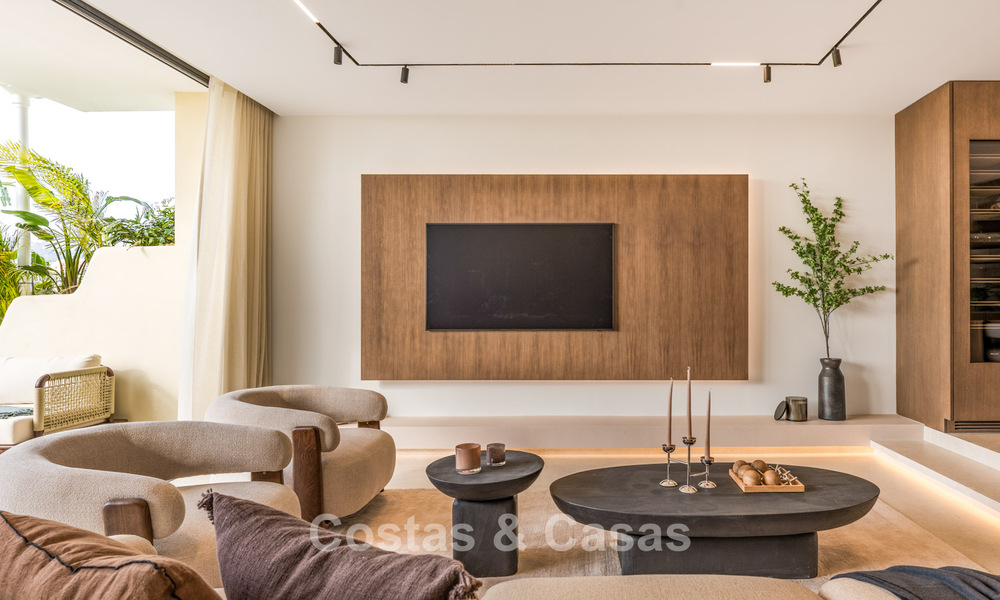 Maison de ville exclusive avec vues panoramiques à vendre dans la vallée du golf de Nueva Andalucía, Marbella 793272