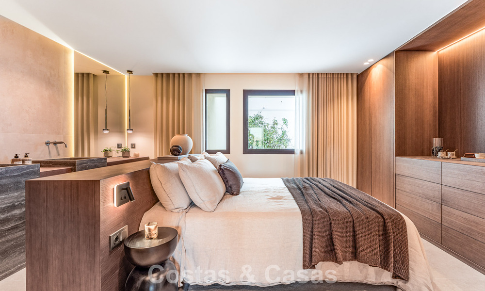 Maison de ville exclusive avec vues panoramiques à vendre dans la vallée du golf de Nueva Andalucía, Marbella 793281