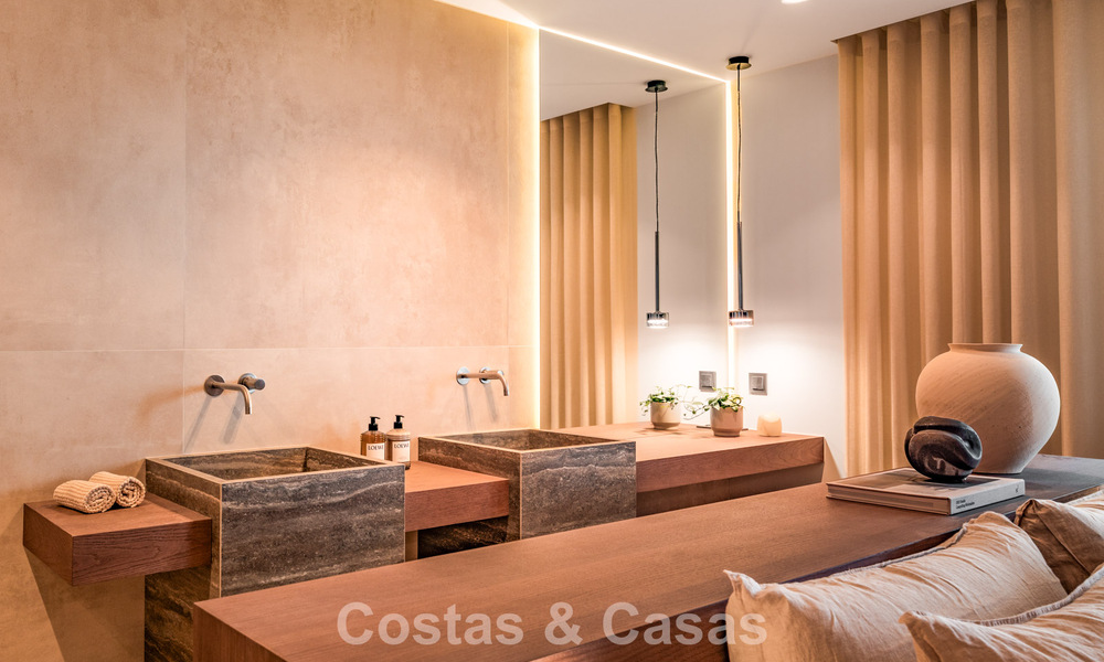 Maison de ville exclusive avec vues panoramiques à vendre dans la vallée du golf de Nueva Andalucía, Marbella 793282