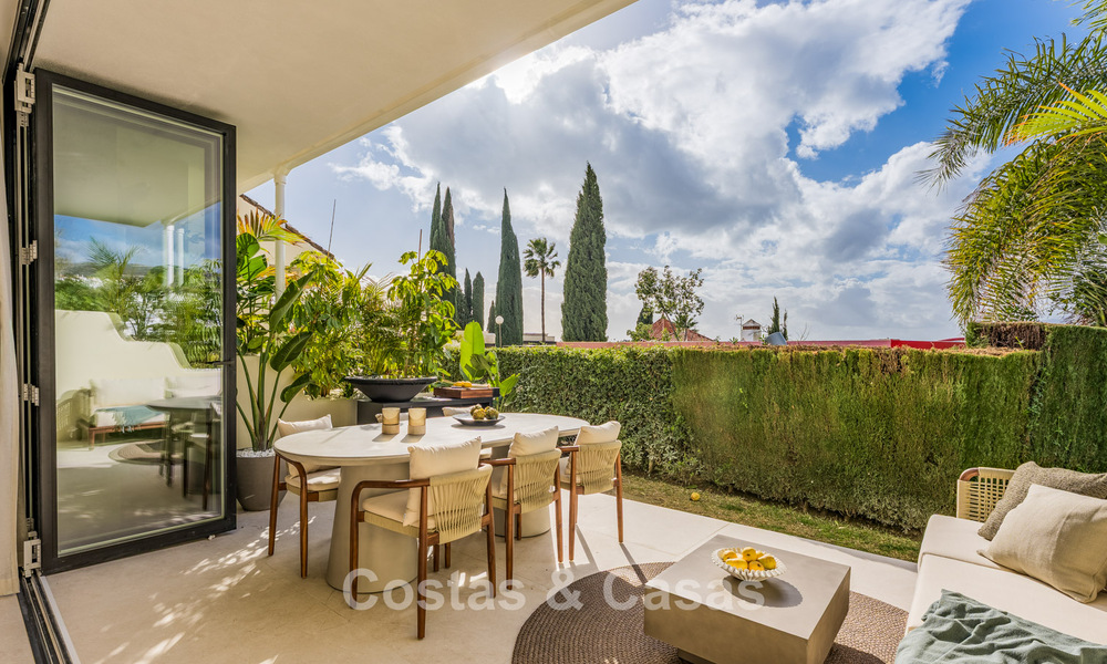 Maison de ville exclusive avec vues panoramiques à vendre dans la vallée du golf de Nueva Andalucía, Marbella 793286