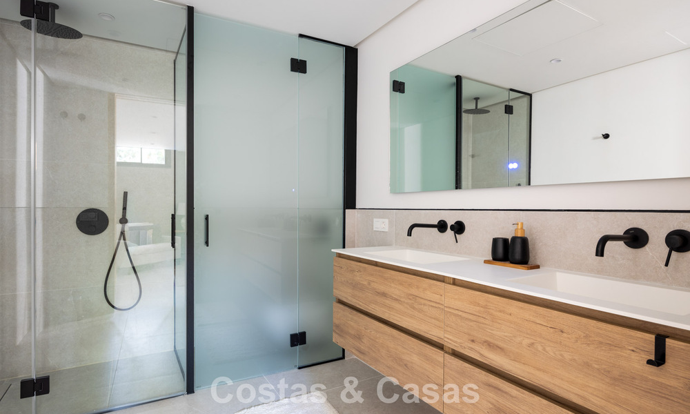 Villa méditerranéenne contemporaine prêt à emménager avec vue imprenable sur la mer à vendre à Benahavís - Marbella 793420