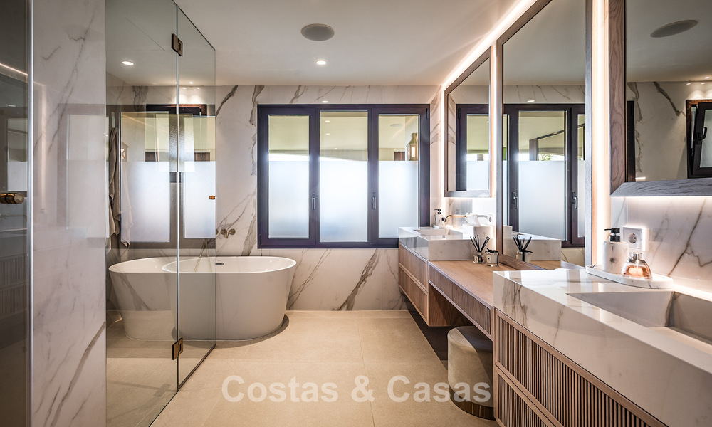 Appartement de jardin exclusif avec piscine privée à vendre à Aloha, Nueva Andalucía, Marbella 793468