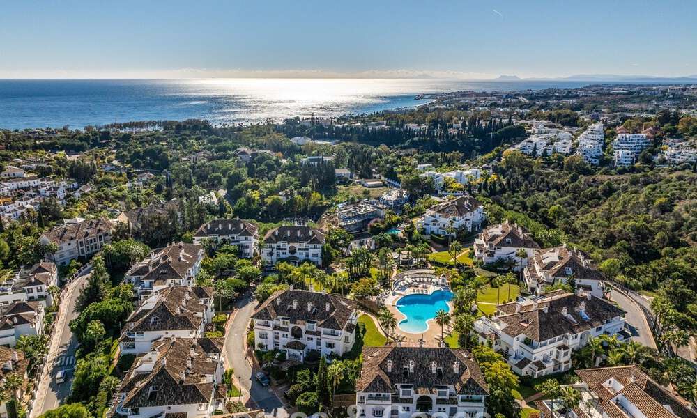 Appartement prêt à emménager, décoré de manière contemporaine, avec 4 chambres à vendre sur la Golden Mile de Marbella 793586