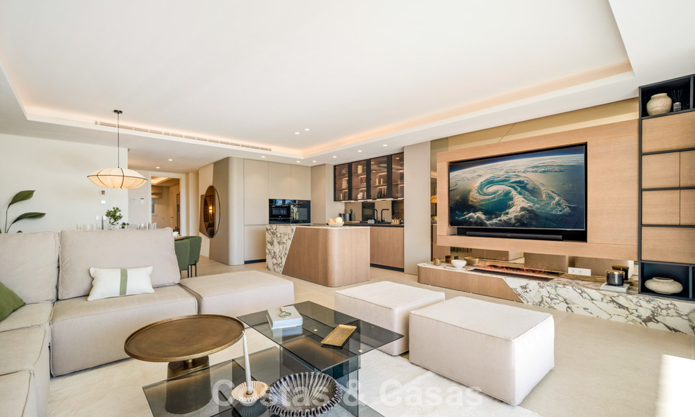 Appartement prêt à emménager, décoré de manière contemporaine, avec 4 chambres à vendre sur la Golden Mile de Marbella 793596