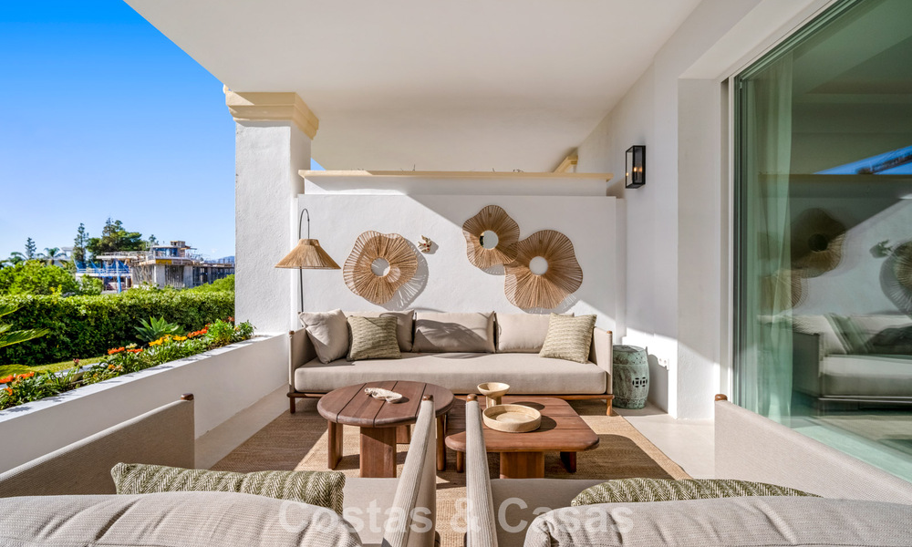 Appartement prêt à emménager, décoré de manière contemporaine, avec 4 chambres à vendre sur la Golden Mile de Marbella 793599