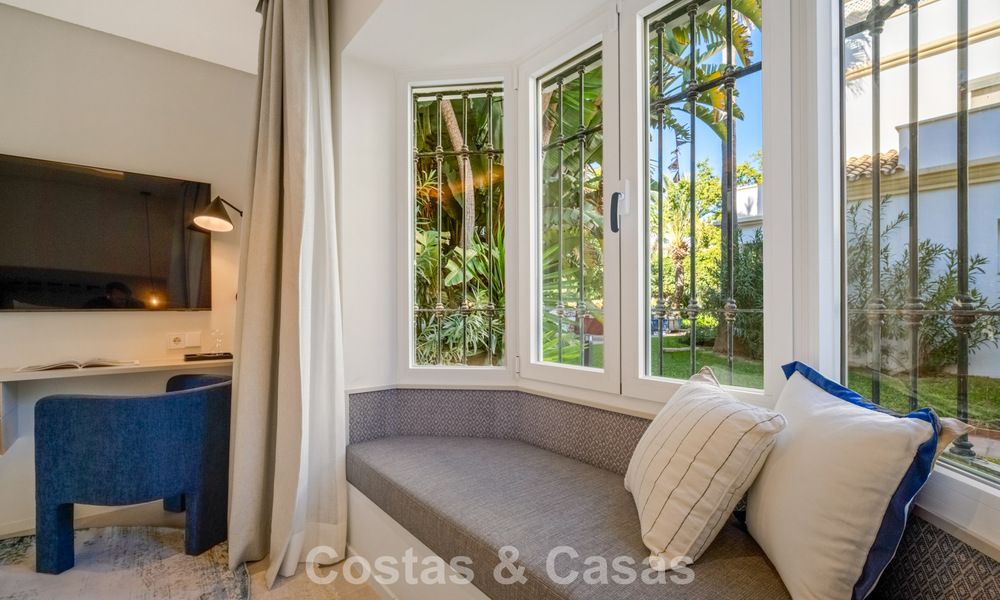 Appartement prêt à emménager, décoré de manière contemporaine, avec 4 chambres à vendre sur la Golden Mile de Marbella 793618