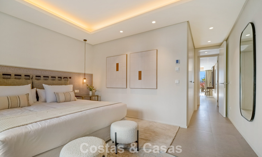 Appartement prêt à emménager, décoré de manière contemporaine, avec 4 chambres à vendre sur la Golden Mile de Marbella 793620