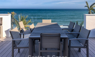Villa jumelée moderniste, clé en main, avec vue frontale sur la mer, à vendre, à distance de marche du centre d’Estepona 793214 
