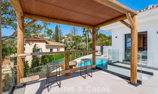 Élégante villa moderne à distance de marche de la plage à vendre à Elviria à l’est du centre de Marbella 793641 
