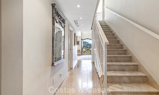 Maison avec vue panoramique et grand jardin à vendre dans une urbanisation sécurisée avec golf à Benahavís - Marbella 793678 