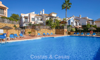 Maison avec vue panoramique et grand jardin à vendre dans une urbanisation sécurisée avec golf à Benahavís - Marbella 793681 