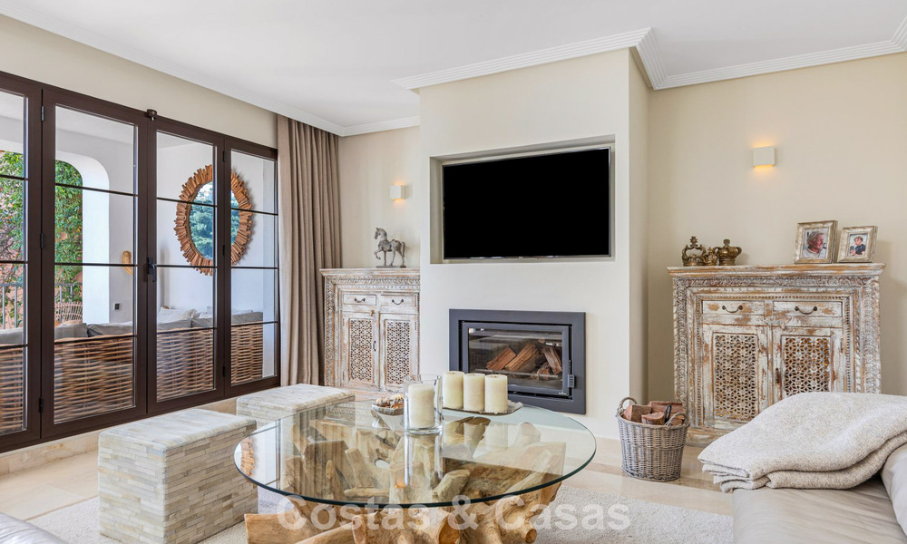 Maison avec vue panoramique et grand jardin à vendre dans une urbanisation sécurisée avec golf à Benahavís - Marbella 793685