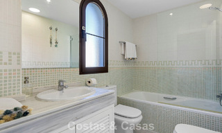 Maison avec vue panoramique et grand jardin à vendre dans une urbanisation sécurisée avec golf à Benahavís - Marbella 793709 