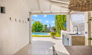 Villa familiale rénovée de haute qualité à vendre dans le prestigieux quartier de golf de Nueva Andalucía, Marbella 793179 