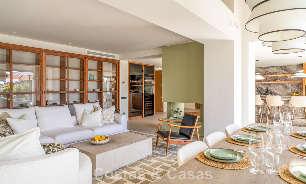 Villa familiale rénovée de haute qualité à vendre dans le prestigieux quartier de golf de Nueva Andalucía, Marbella 793185
