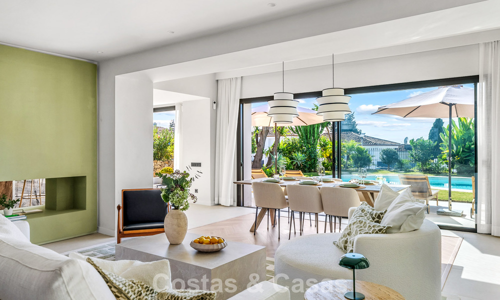 Villa familiale rénovée de haute qualité à vendre dans le prestigieux quartier de golf de Nueva Andalucía, Marbella 793187