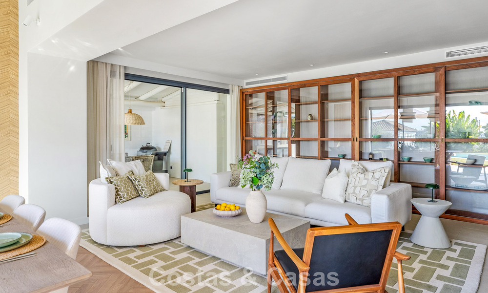 Villa familiale rénovée de haute qualité à vendre dans le prestigieux quartier de golf de Nueva Andalucía, Marbella 793188