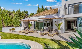 Villa familiale rénovée de haute qualité à vendre dans le prestigieux quartier de golf de Nueva Andalucía, Marbella 793189 