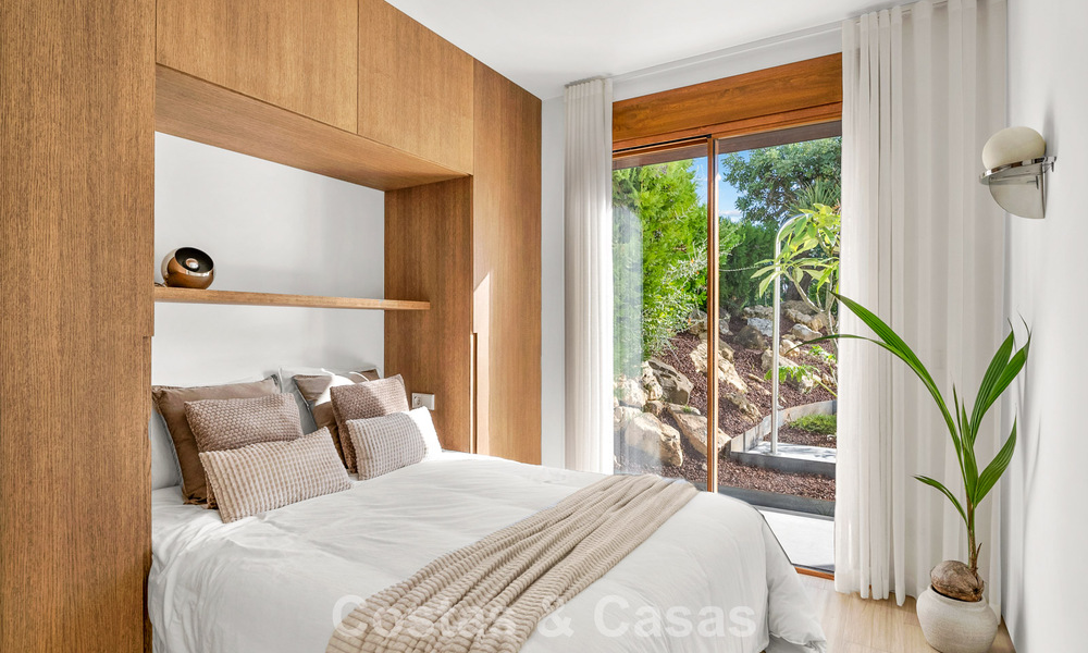 Élégant appartement duplex avec jardin privé à vendre, directement sur le parcours de golf à Nueva Andalucía, Marbella 793118