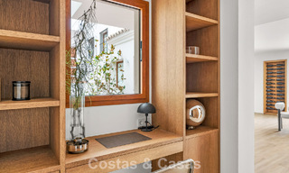 Élégant appartement duplex avec jardin privé à vendre, directement sur le parcours de golf à Nueva Andalucía, Marbella 793120 