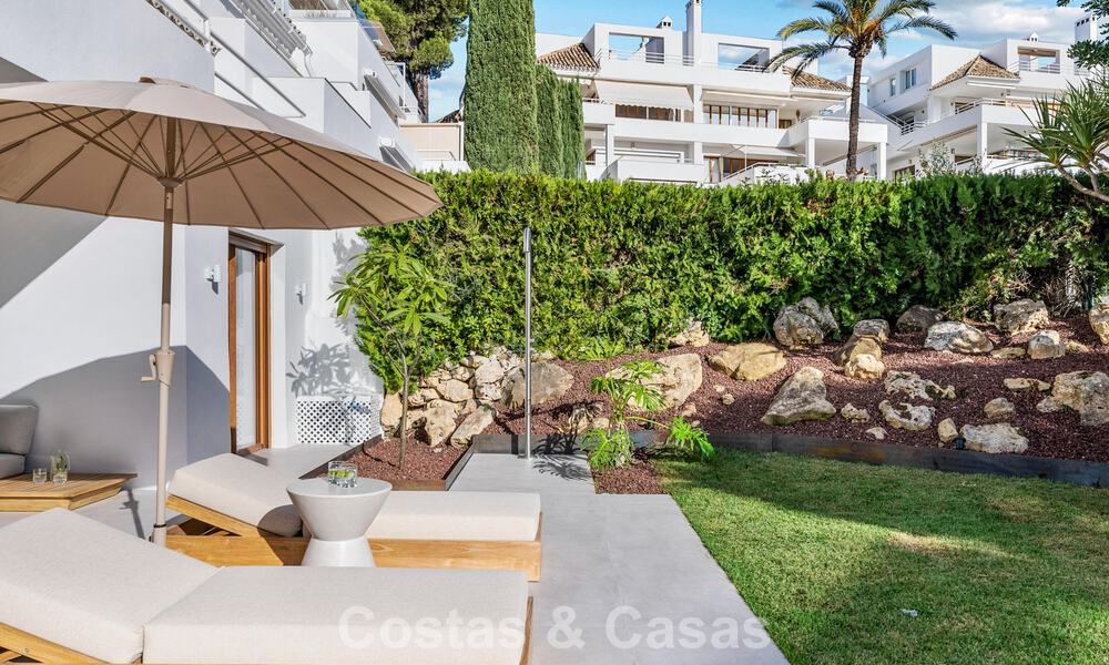 Élégant appartement duplex avec jardin privé à vendre, directement sur le parcours de golf à Nueva Andalucía, Marbella 793123