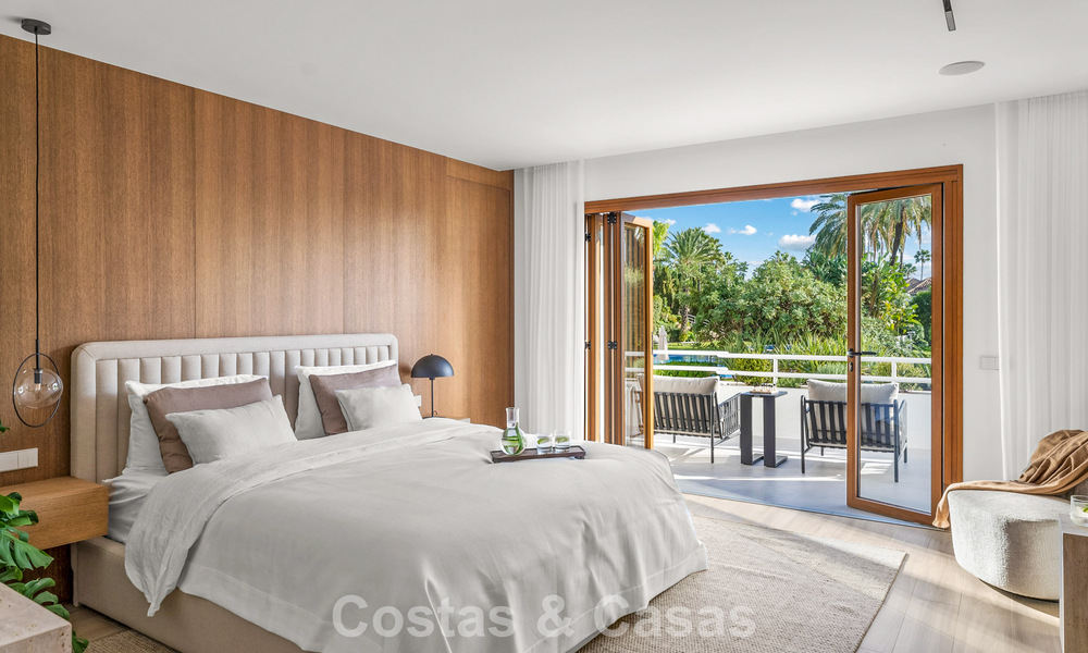 Élégant appartement duplex avec jardin privé à vendre, directement sur le parcours de golf à Nueva Andalucía, Marbella 793125